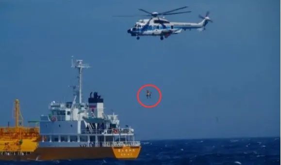 中国女游客在日本海域漂流36小时后获救 中国女游客在日本海域漂流36小时后获救