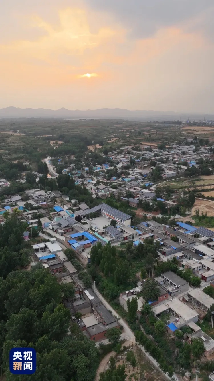 24岁当上村长!这位河南姑娘“在做一件很酷的事” 24岁当上村长!这位河南姑娘“在做一件很酷的事”