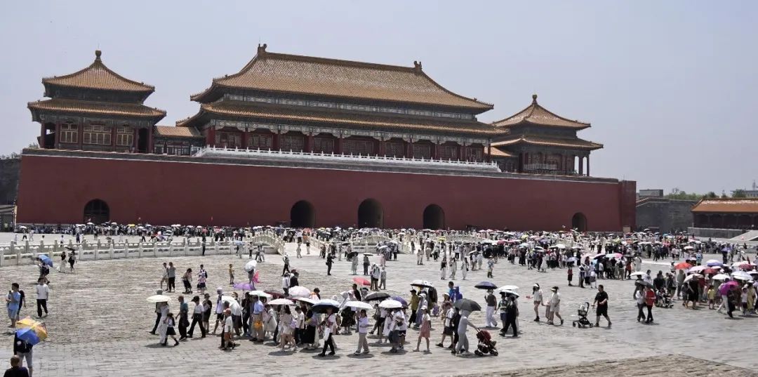 广州不再统一要求景区实名预约,记者走访→ 广州不再统一要求景区实名预约,记者走访→