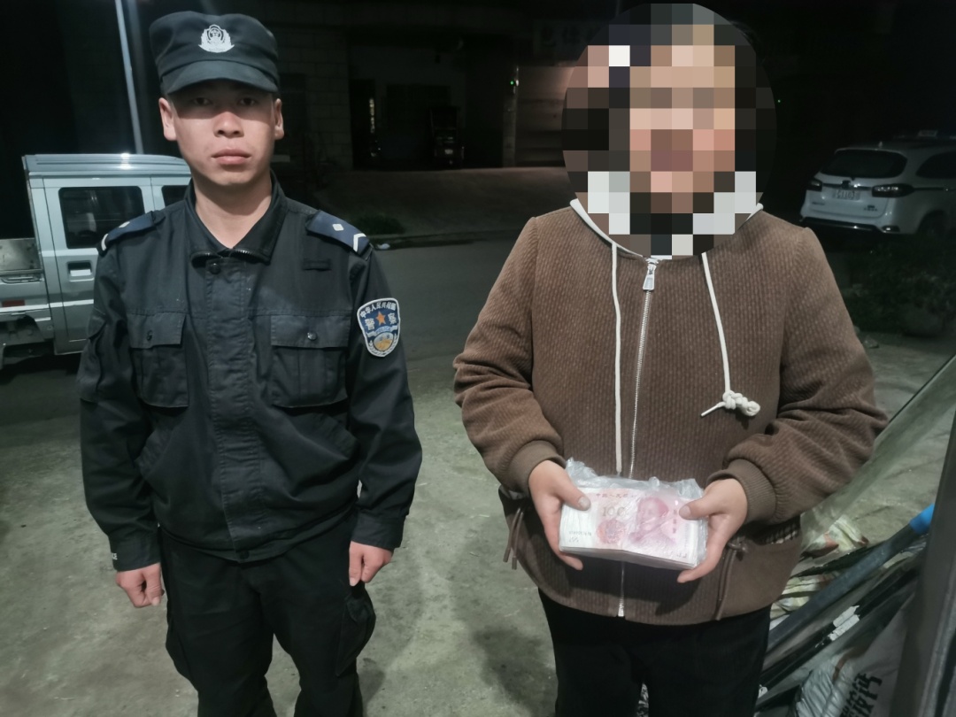 男子用电饭煲当“存钱罐”,被妻子7元钱卖了…… 男子用电饭煲当“存钱罐”,被妻子7元钱卖了……