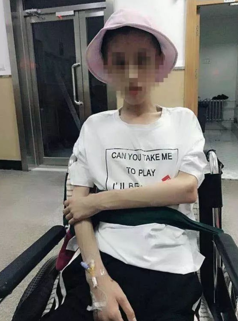 太吓人！女子1米6的身高才50斤？怀孕也一斤没涨？网友惊了……