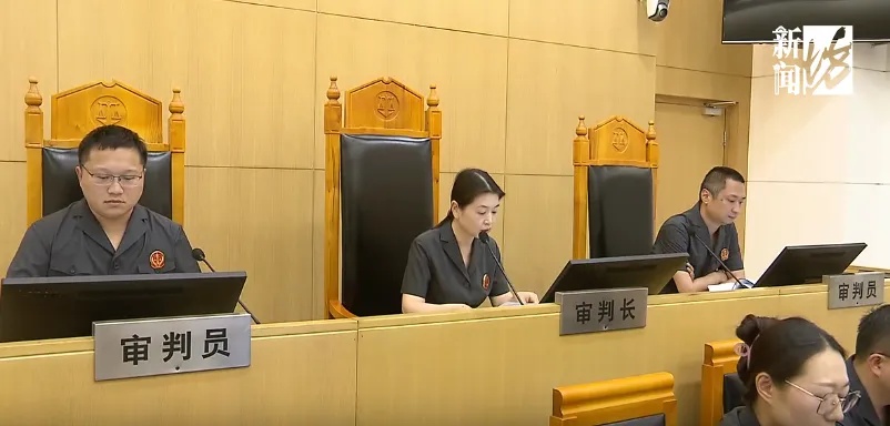 事发上海滨江！13岁男孩逆行撞上十几万元自行车…看到赔偿金额，家长无法接受