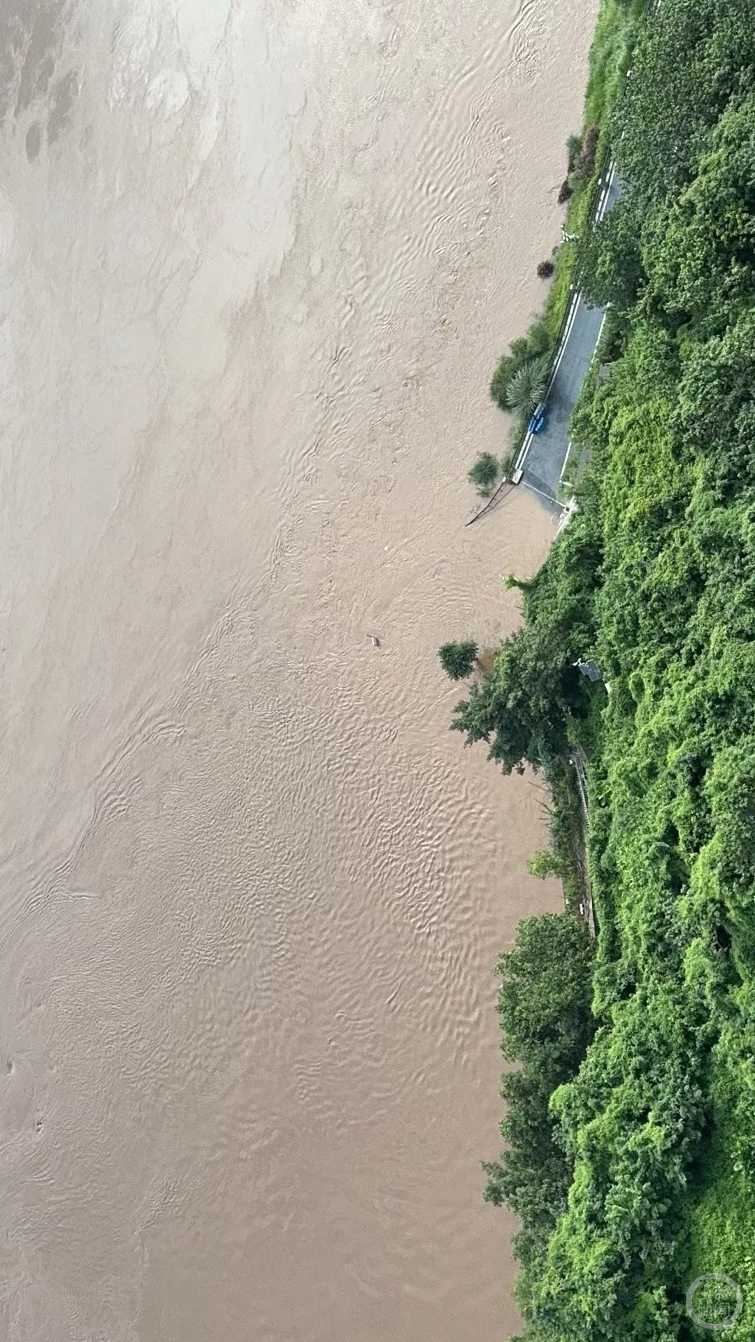重庆13区县遇大暴雨，29条河流水位超警