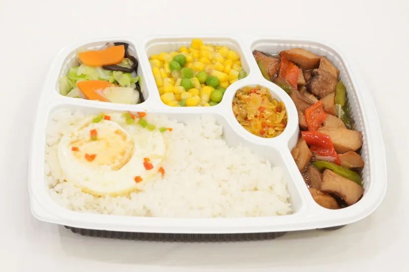 高铁盒饭上新！