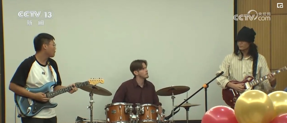 眼见为实，感知中国！美国青少年感叹，很酷！很美！