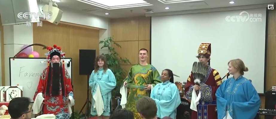 眼见为实，感知中国！美国青少年感叹，很酷！很美！