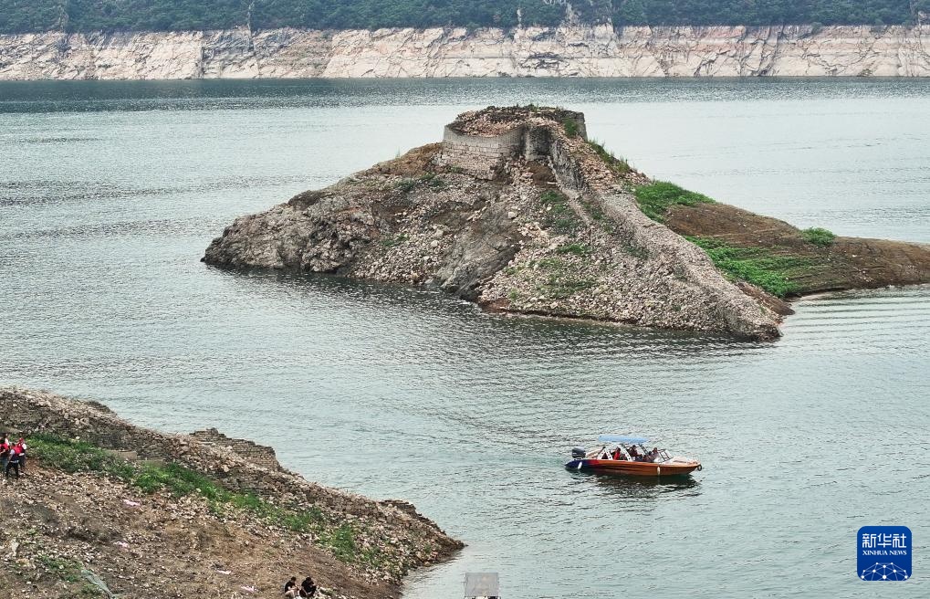河北宽城:“水下长城”再露芳容 河北宽城:“水下长城”再露芳容