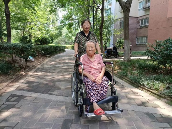 南京大屠杀幸存者石秀英离世 享年98岁