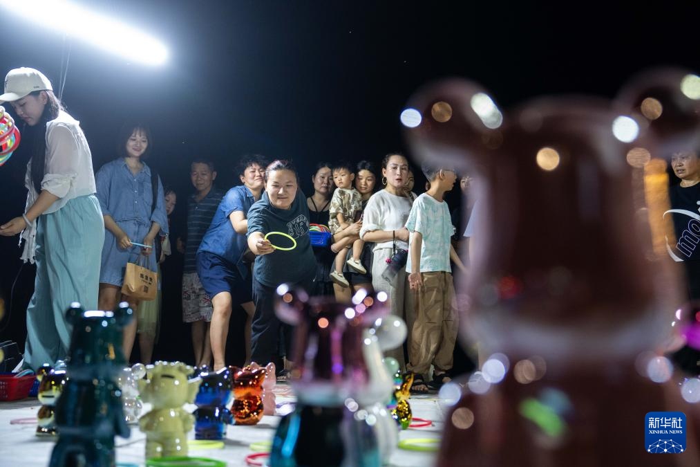 湖南汉寿：夜市“烟火气”点亮城市“夜经济”