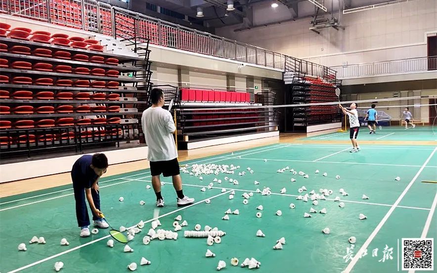 价格暴涨50%,武汉部分门店已限购!店员:别囤 价格暴涨50%,武汉部分门店已限购!店员:别囤