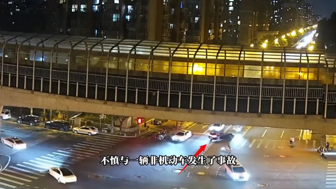 “是我爸爸开的车,他喝酒了!”事故现场,萌娃勇揭真相 “是我爸爸开的车,他喝酒了!”事故现场,萌娃勇揭真相