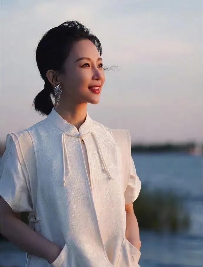 曾被极端粉跟踪、砸车窗！潘晓婷自曝可怕经历，网友：这是在犯罪