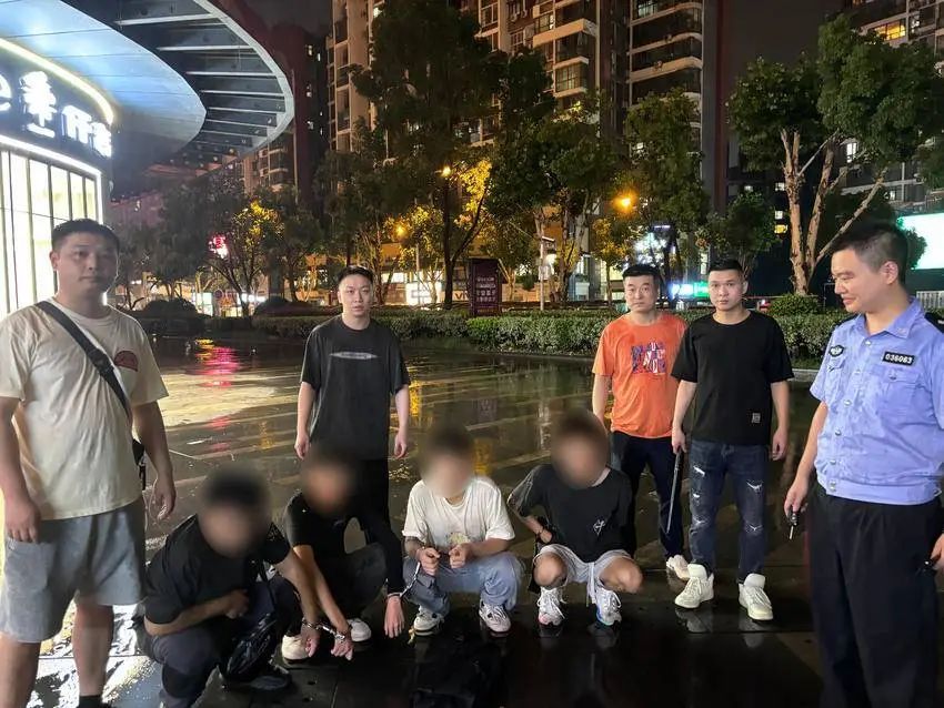 蹊跷的二手车合同牵出大案 洪山警方斩断洗钱“全链条”