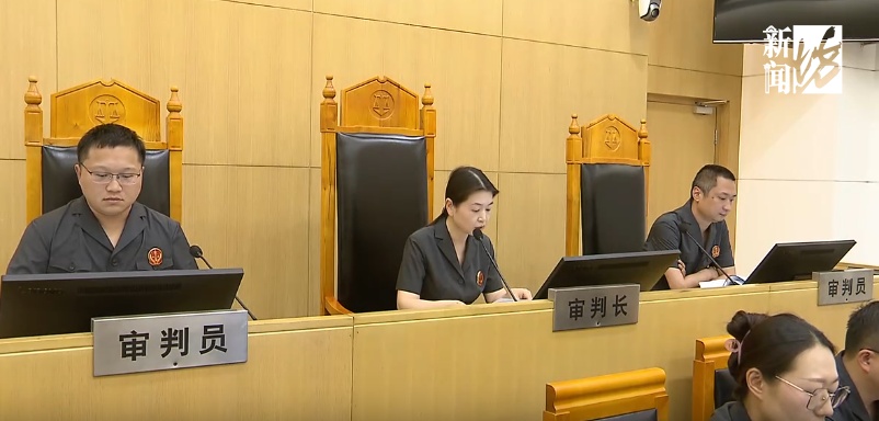 13岁男孩骑车逆行，撞上价值十几万元自行车，被索赔近3万！家长：莫名其妙，接受不了