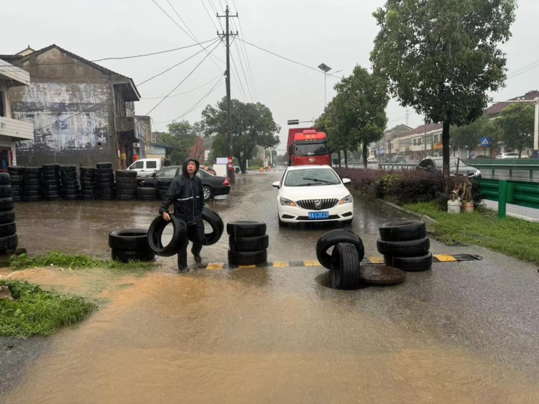 日夜奋战!庐江多地迅速行动…… 日夜奋战!庐江多地迅速行动……