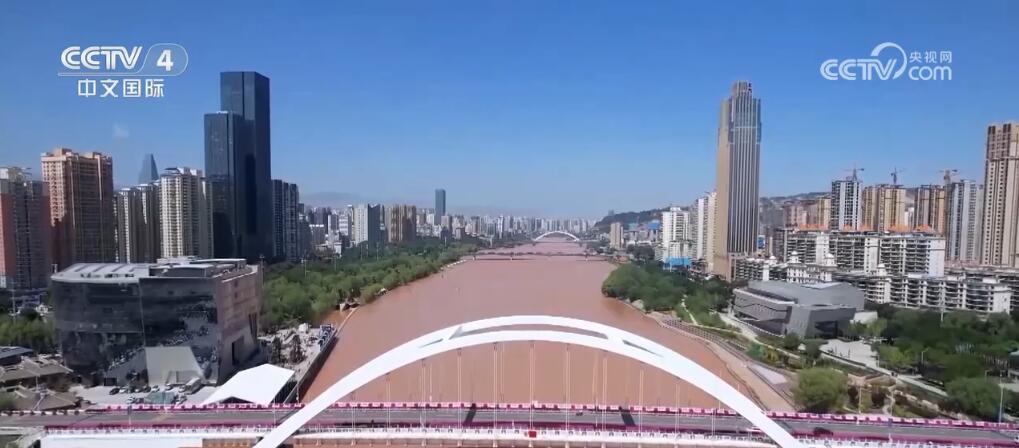 个人梦想与“中国机遇”相结合 他们是“老外”但不是外人