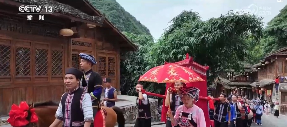 独特优势释放“向上”文旅潜力 “宝藏小城”接住了这“泼天的富贵”