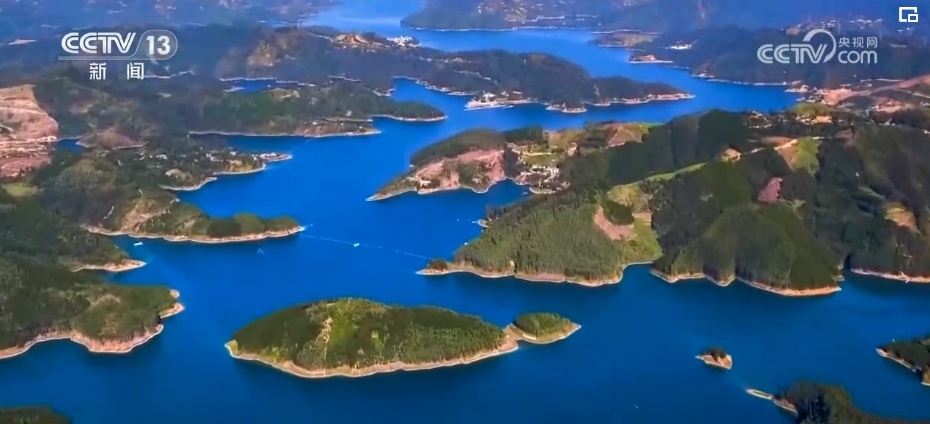 独特优势释放“向上”文旅潜力 “宝藏小城”接住了这“泼天的富贵”