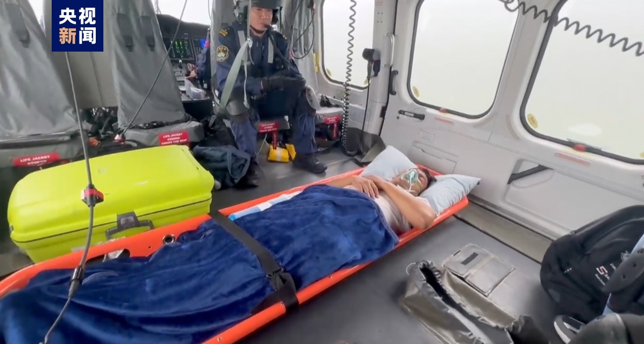 海上成功救助!中国救捞系统新型直升机首次执行救助任务 海上成功救助!中国救捞系统新型直升机首次执行救助任务