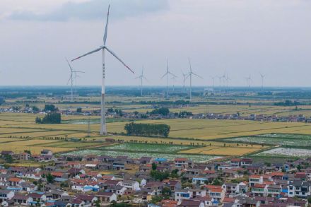 研究显示：中国风能太阳能发电“成绩单”亮眼