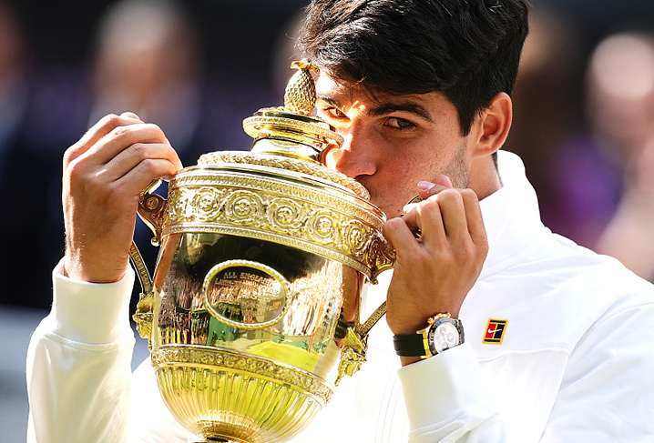 21岁阿尔卡拉斯四捧大满贯前无古人 37岁德约赢得更大尊重 21岁阿尔卡拉斯四捧大满贯前无古人 37岁德约赢得更大尊重