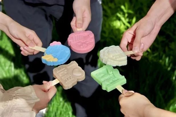 好city啊，北京高校“专属清凉”上新！网友：“怎样让学校不经意间看到……”