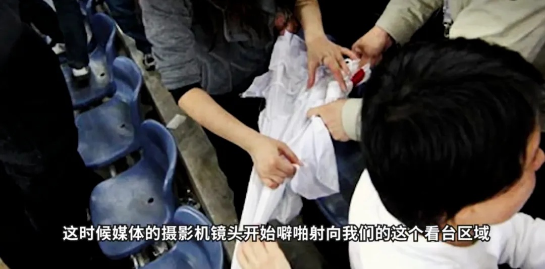 “八分之一你好”!刘翔回应,网友沸腾了! “八分之一你好”!刘翔回应,网友沸腾了!