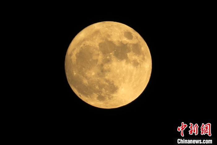 国际最新研究:月面发现潜在可进入洞道 或可选址为月球基地 国际最新研究:月面发现潜在可进入洞道 或可选址为月球基地