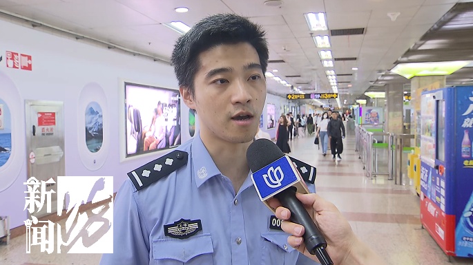 2天内上海2个地铁站着火?共出动15辆消防车!警方:刑拘! 2天内上海2个地铁站着火?共出动15辆消防车!警方:刑拘!