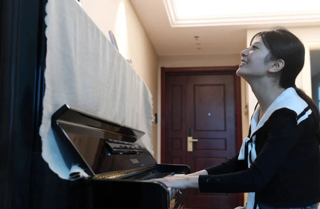 再战高考的视障考生郁晓楠,终于被录取!高校喊话→ 再战高考的视障考生郁晓楠,终于被录取!高校喊话→