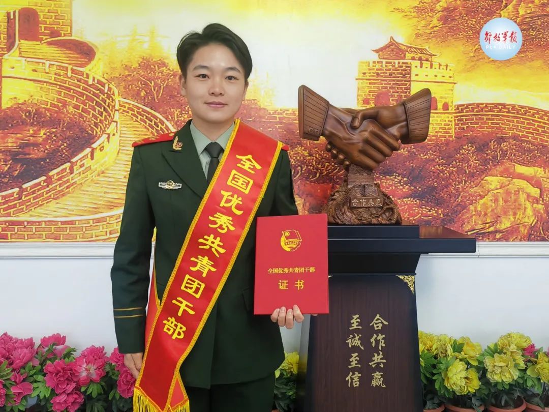 从散打冠军到特战尖兵，这朵“霸王花”太飒了！