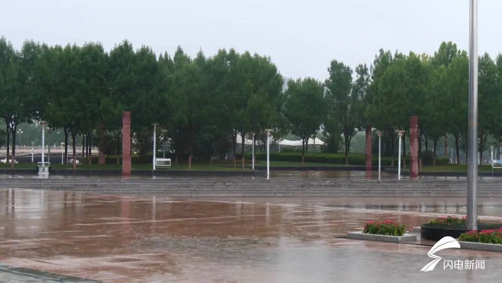 暴雨黄色预警！菏泽青岛等6地有大到暴雨，局部大暴雨！鲁南地区降雨具有一定极端性