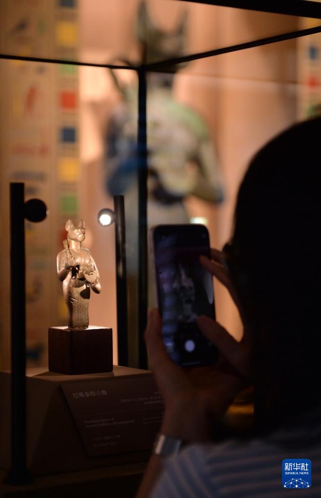 “金字塔之巅:古埃及文明大展”在上海博物馆开幕 “金字塔之巅:古埃及文明大展”在上海博物馆开幕
