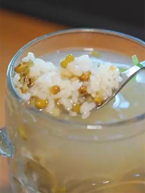 喝一口苏式绿豆汤!爽爽爽爽爽爽! 喝一口苏式绿豆汤!爽爽爽爽爽爽!