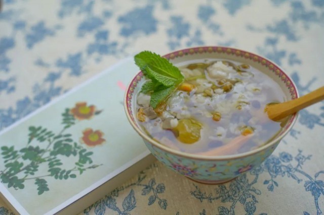 喝一口苏式绿豆汤!爽爽爽爽爽爽! 喝一口苏式绿豆汤!爽爽爽爽爽爽!