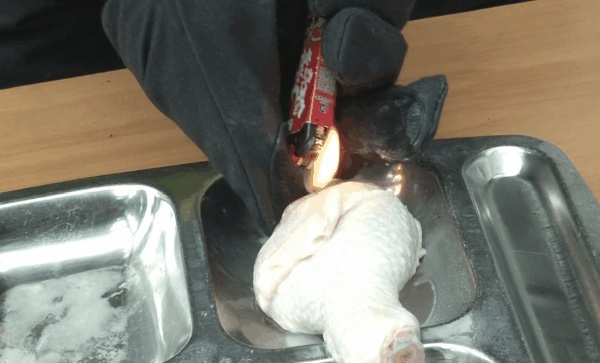 防晒喷雾使用不当,1小时可致“白肺”!医生提醒 防晒喷雾使用不当,1小时可致“白肺”!医生提醒