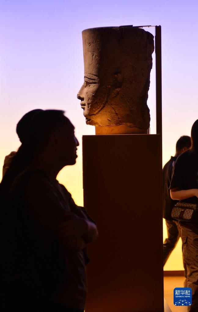 “金字塔之巅:古埃及文明大展”在上海博物馆开幕 “金字塔之巅:古埃及文明大展”在上海博物馆开幕