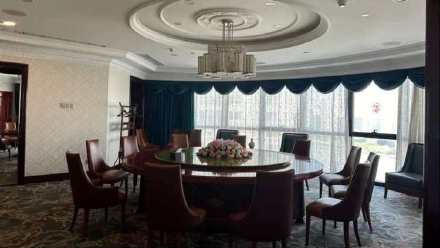 上海外滩一大厦法拍8.3亿元成交 每平方米3.9万余元