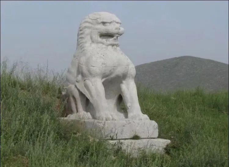 陕西一地石狮子被盗14年,公检法悬赏100万寻线索 陕西一地石狮子被盗14年,公检法悬赏100万寻线索