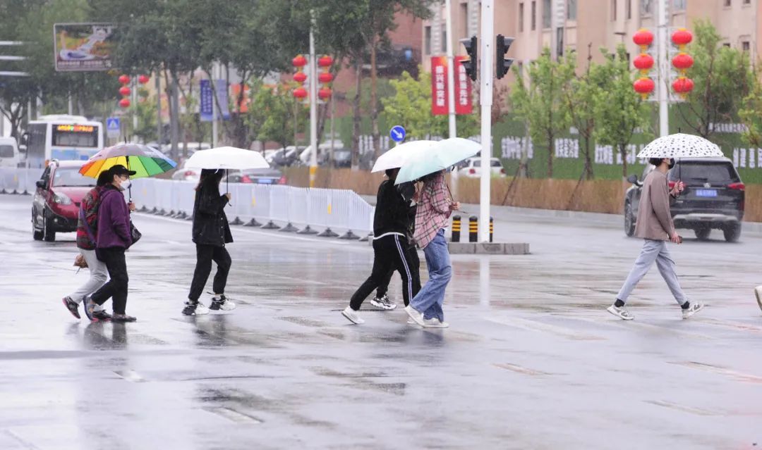 沈阳连续发布预警！周日雨又来……