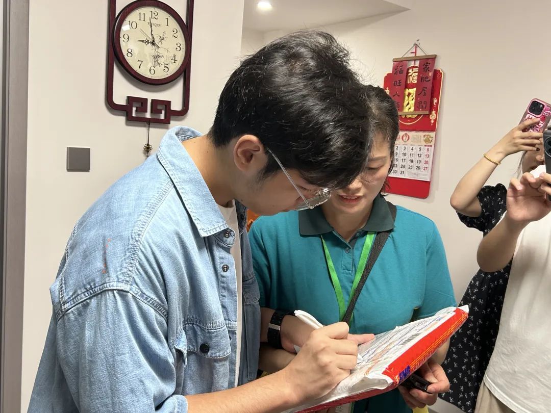 阜阳首封录取通知书送达！来自北大