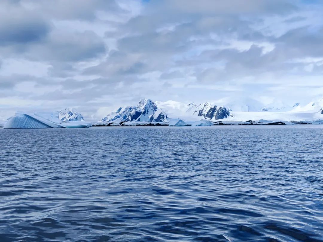 在南极从事气象工作，是种什么体验？40年，跨越时空的探问！