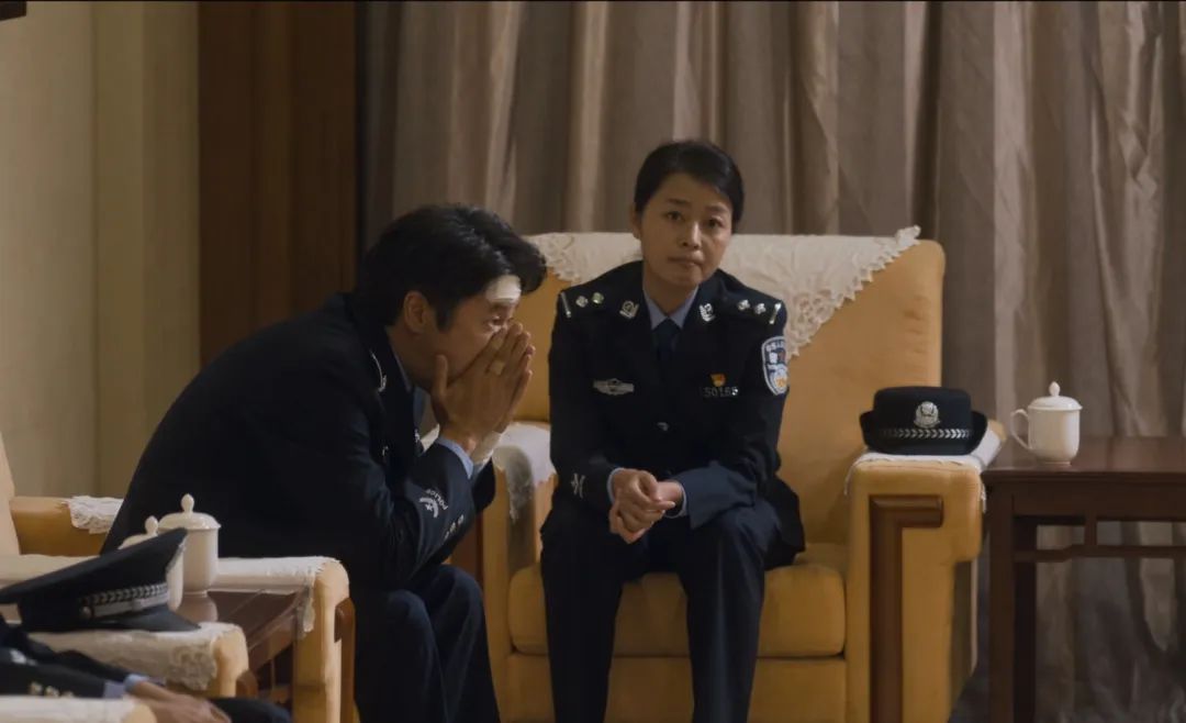 电影《扫黑· 决不放弃》热映!云南省第二监狱两名民警出镜 电影《扫黑· 决不放弃》热映!云南省第二监狱两名民警出镜