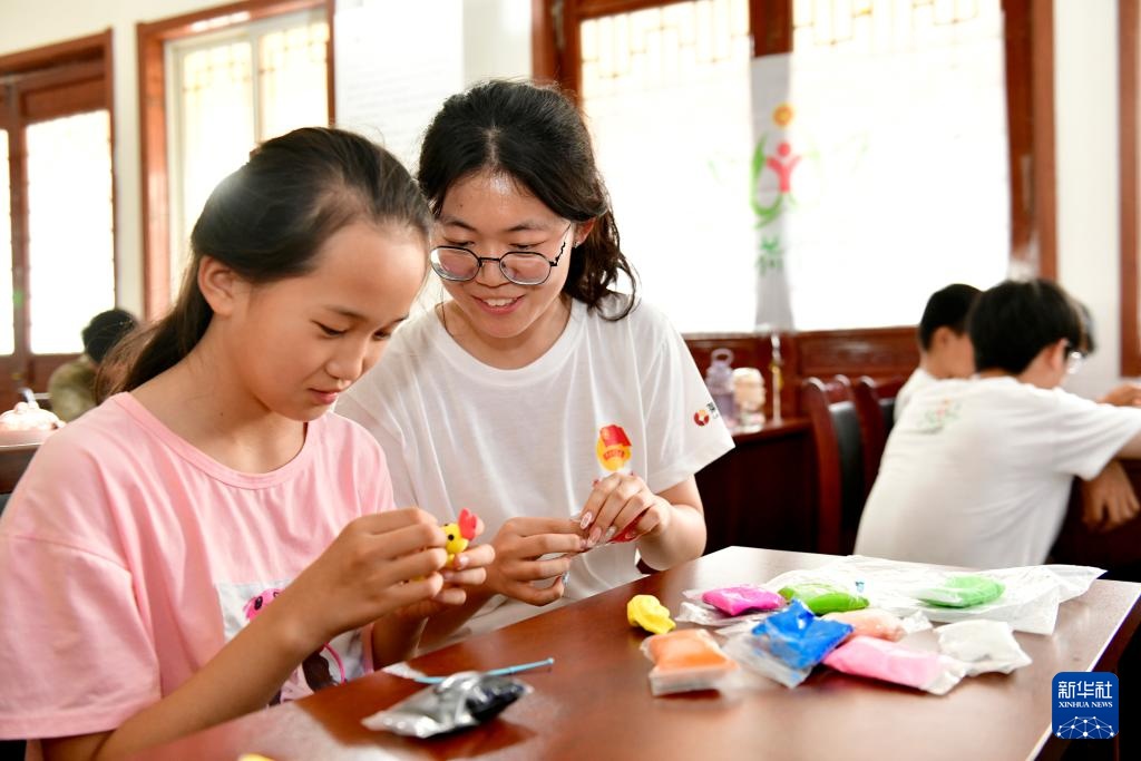 山东菏泽:“小荷学堂”暑期关爱留守儿童 山东菏泽:“小荷学堂”暑期关爱留守儿童