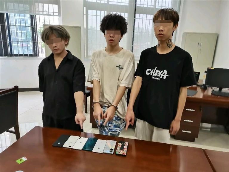 好友一起“发财”?重庆高新警方捣毁多个GOIP诈骗团伙 好友一起“发财”?重庆高新警方捣毁多个GOIP诈骗团伙