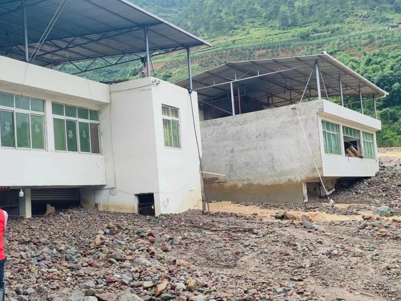 40户92人提前转移 四川雅安汉源县泥石流灾害成功避险