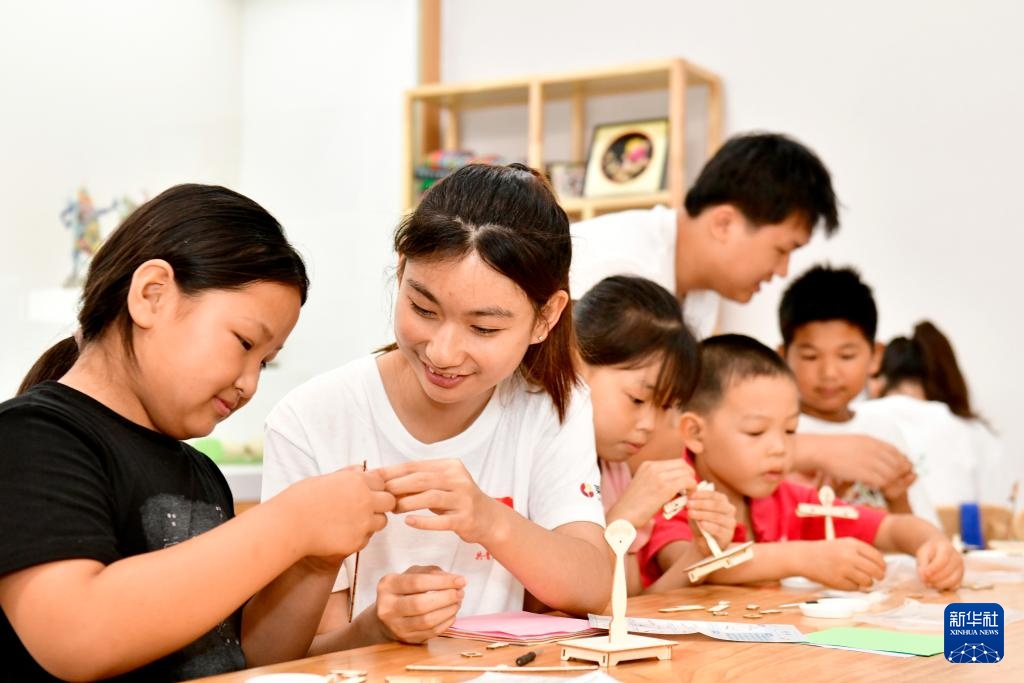 山东菏泽:“小荷学堂”暑期关爱留守儿童 山东菏泽:“小荷学堂”暑期关爱留守儿童