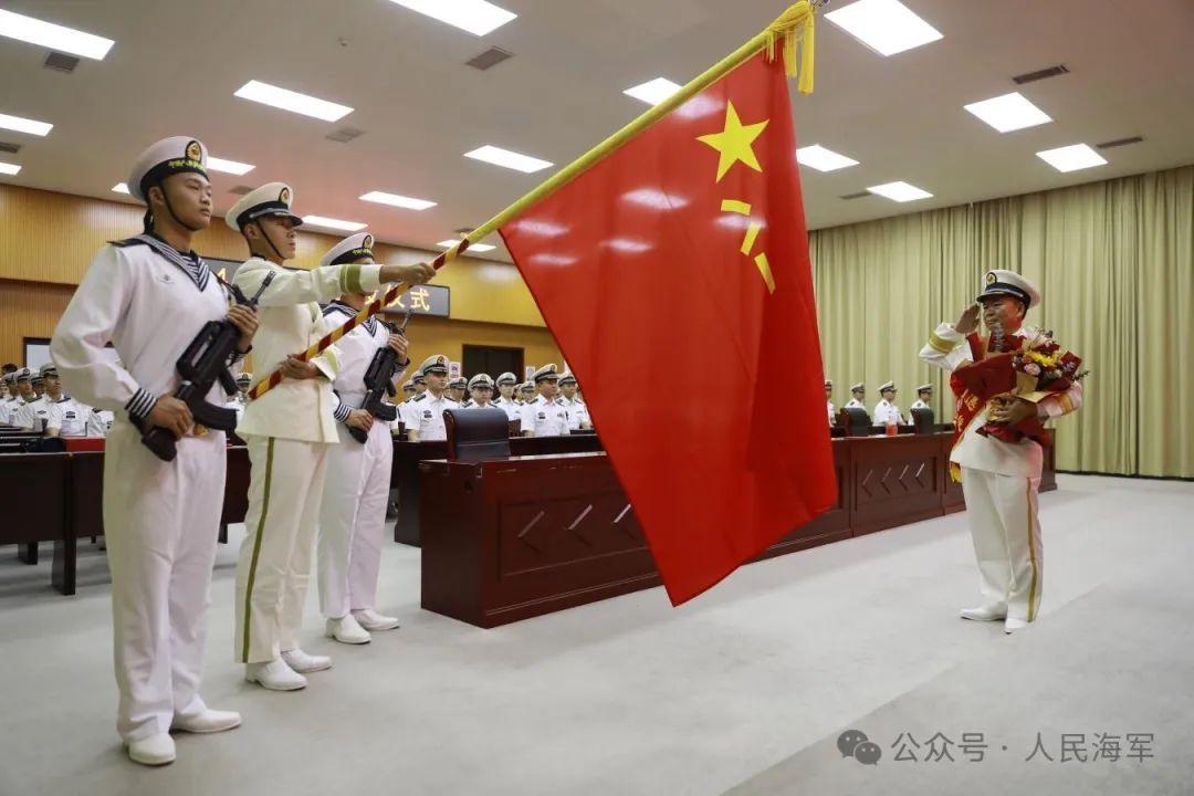 坚守南沙33年的一等功臣!李文波,光荣退休! 坚守南沙33年的一等功臣!李文波,光荣退休!