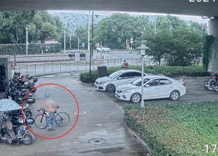 偷4辆自行车每天换着骑,男子多次盗窃未上锁的自行车被刑拘 偷4辆自行车每天换着骑,男子多次盗窃未上锁的自行车被刑拘