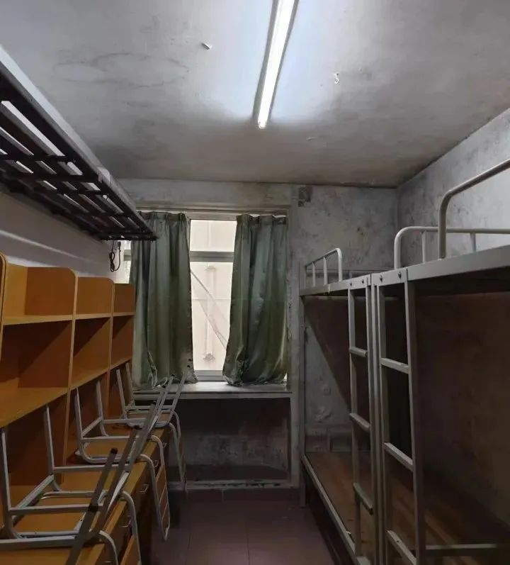 大学宿舍被指霉菌遍布!学校回应 大学宿舍被指霉菌遍布!学校回应